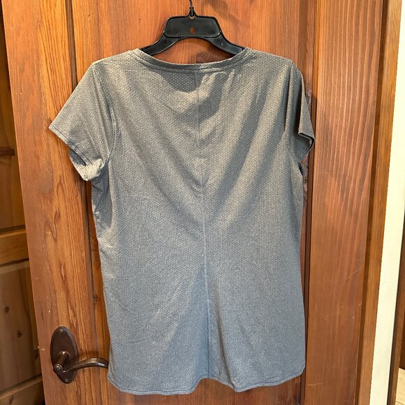 UNDER ARMOUR Women's HeatGear Tech Mesh Fitted Tee Size L (3 SHIRTS) - Picture 5 of 9